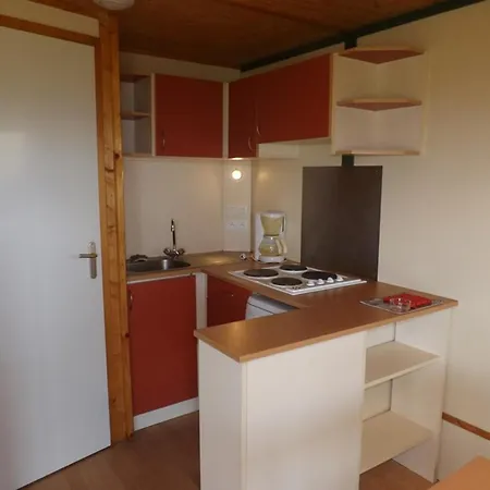 4 Pers Avec Piscine Chauffee, Terrasse Couverte Et Tv, A 1 Km Des Commerces De - Fr-1-742-537